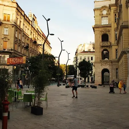 Pedestrian Area, Center شقة بودابست